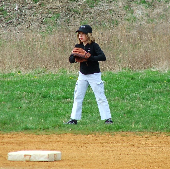 klea softball fielding.jpg